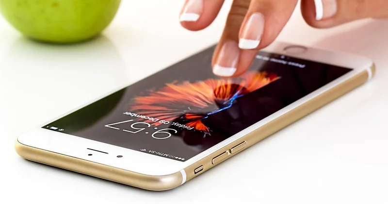 Intralignes sur mobile : ce qu'il faut savoir