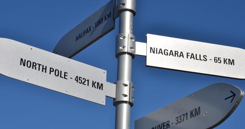 Panneaux directionnels entreprise à Nantes : la signalétique qui guide vos visiteurs